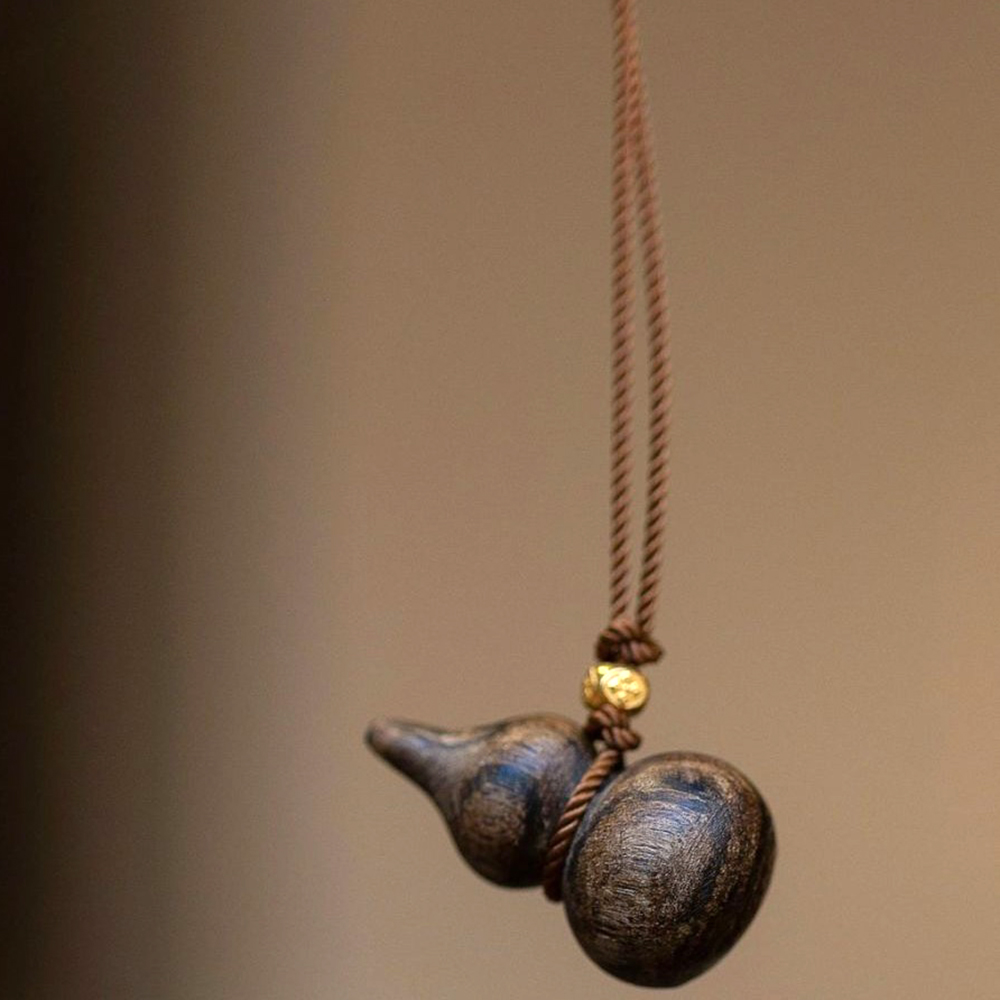 Kalung Labu Cendana Ukiran Tan - Zen Yoga Fitness ulasan dan harga